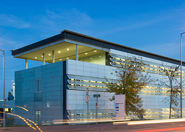 �µ����½����400�ֽ�����ĩ��������